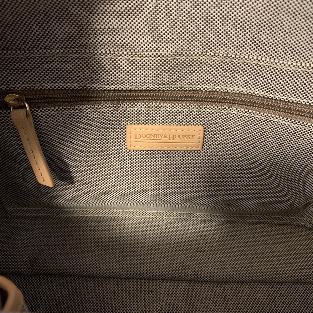 BNWT Dooney & Bourke Buckle Satchel 👜 Authentic Rare - Picture 3 of 10